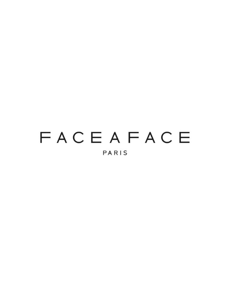 FACE Á FACE